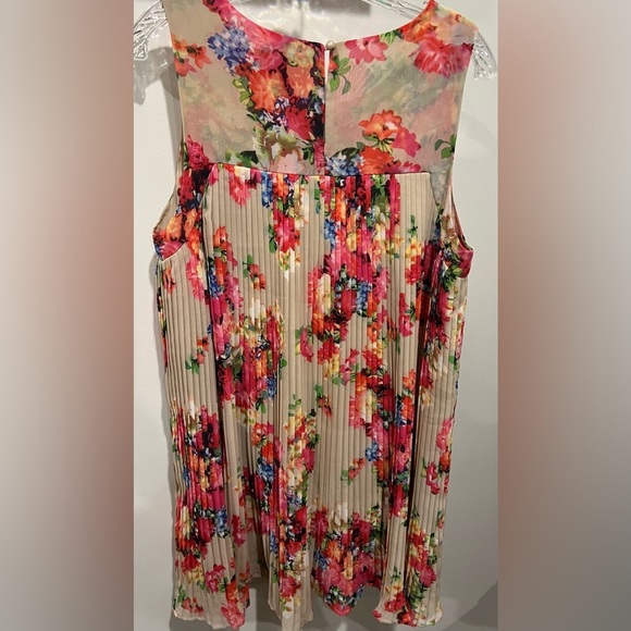 Romeo & Juliet Couture Multicolor Pleated Floral Sleeveless Dress Size L - Picture 7 of 14